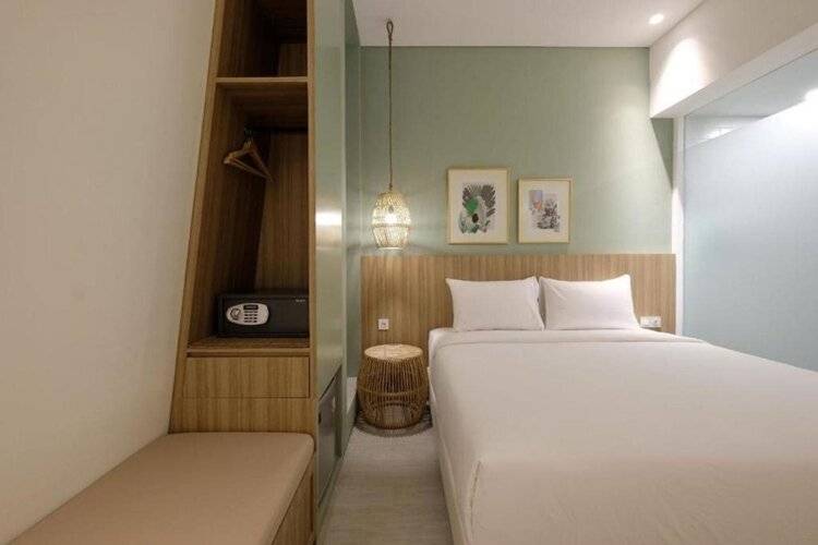 La Boheme Rooms And Coffee