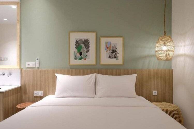 La Boheme Rooms And Coffee