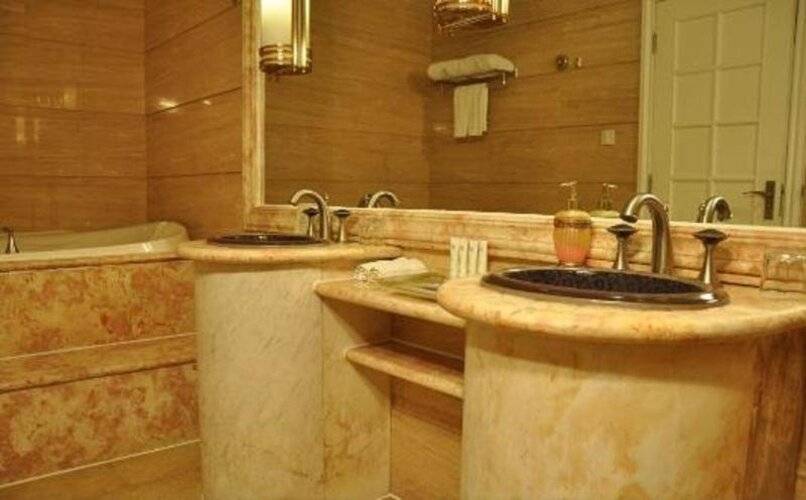 Jinrong International Hotel