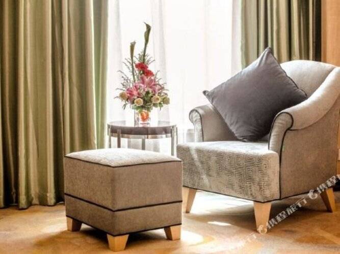 Shanghai Fuyue Hotel