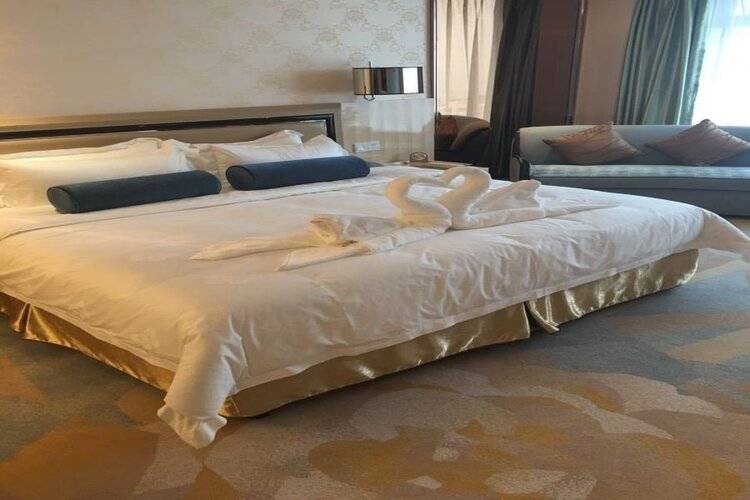 Shanghai Fuyue Hotel