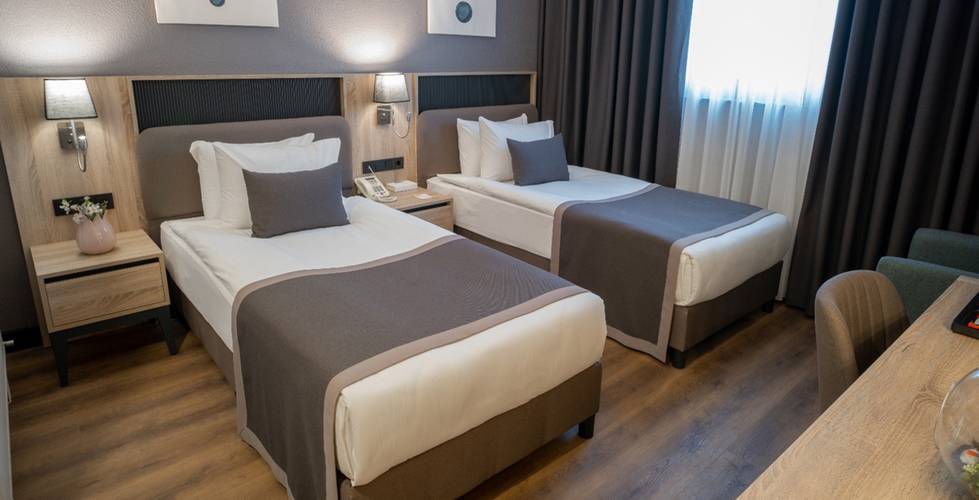 Mayi Hotel