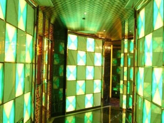 Peach Blossom Castle