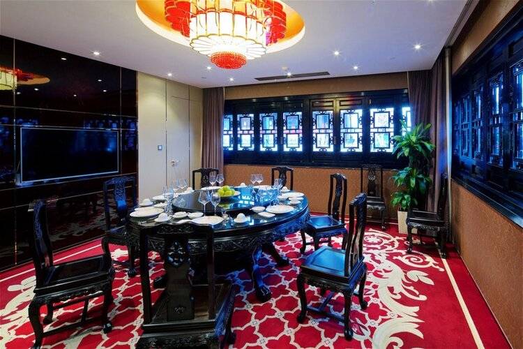 Shanghai Royal Garden Hotel