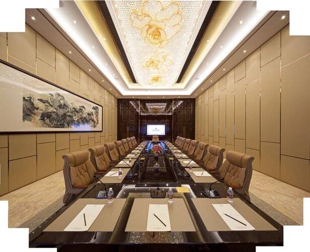 Shanghai Royal Garden Hotel