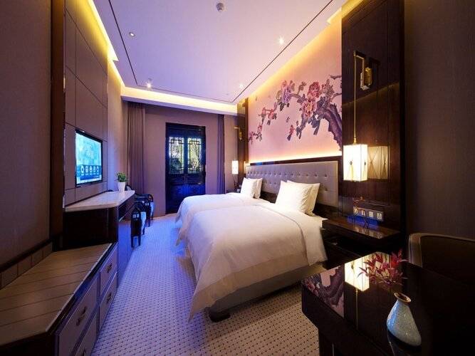 Shanghai Royal Garden Hotel