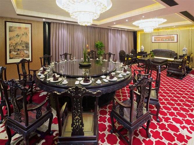 Shanghai Royal Garden Hotel