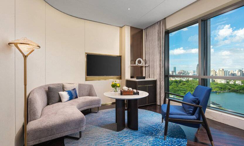 Hualuxe Shanghai Changfeng Park, An Ihg Hotel