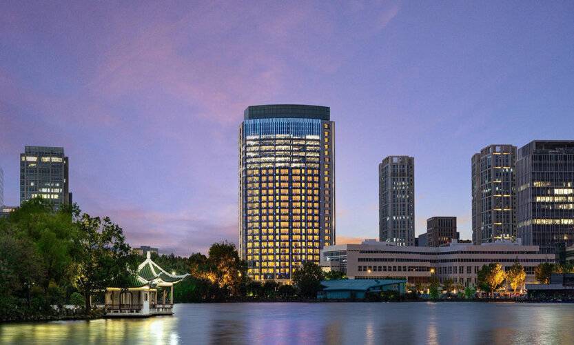 Горящая путевка в Китай — отель Hualuxe Shanghai Changfeng Park, An Ihg Hotel (Шанхай)