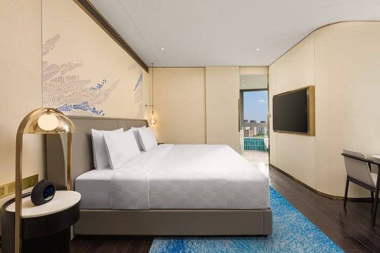 Hualuxe Shanghai Changfeng Park, An Ihg Hotel