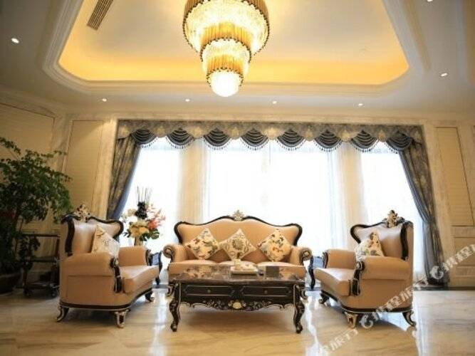 Huhua International Hotel (Shanghai Songjiang)