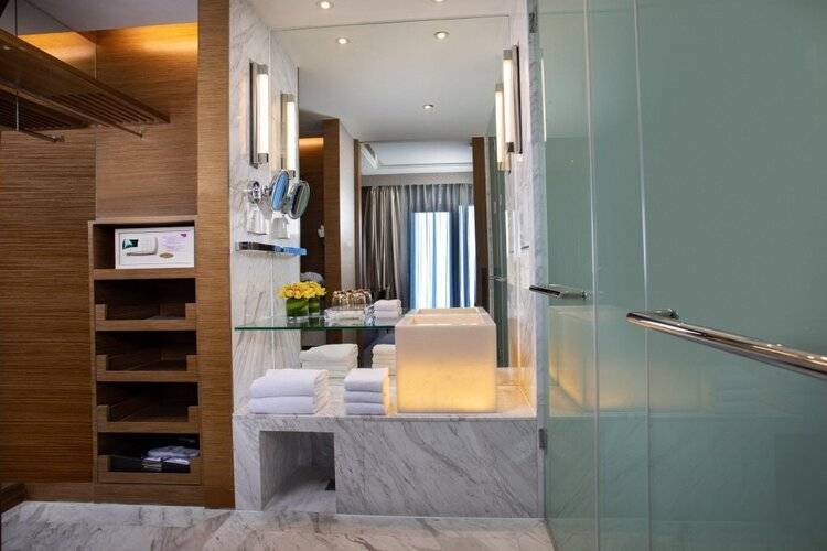 Crowne Plaza Shanghai Harbour City
