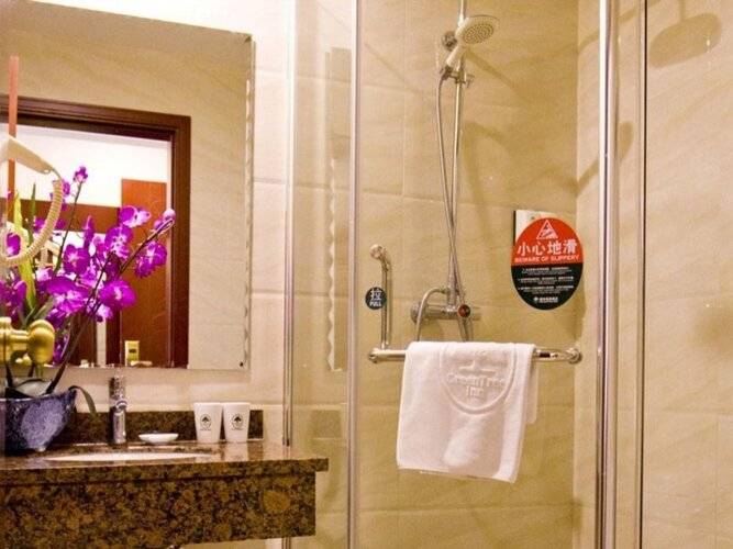 Greentree Inn Shanghai Hongqiao Hub Convention Center Jinghua Road Shell Hotel