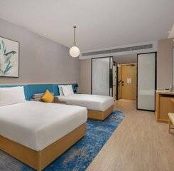 $item['hotel']['name']