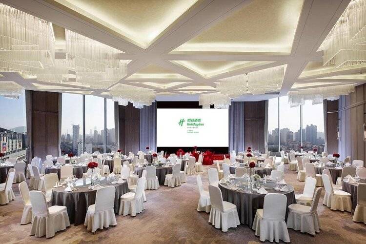 Holiday Inn Shanghai Huaxia, An Ihg Hotel
