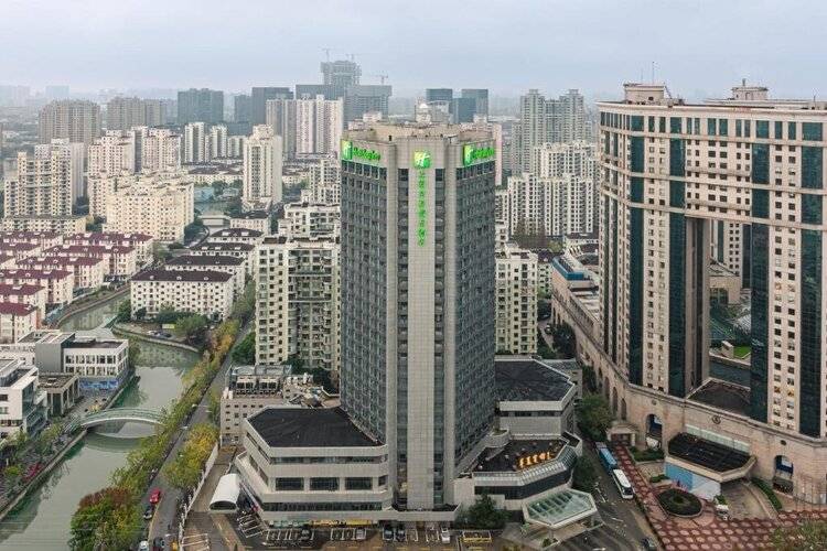 Holiday Inn Shanghai Huaxia, An Ihg Hotel