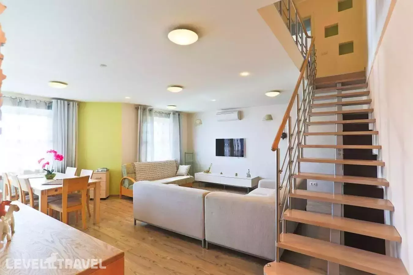 Апартаменты Home Apart Сторожовская 8