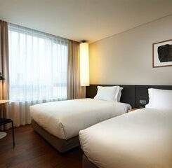 $item['hotel']['name']
