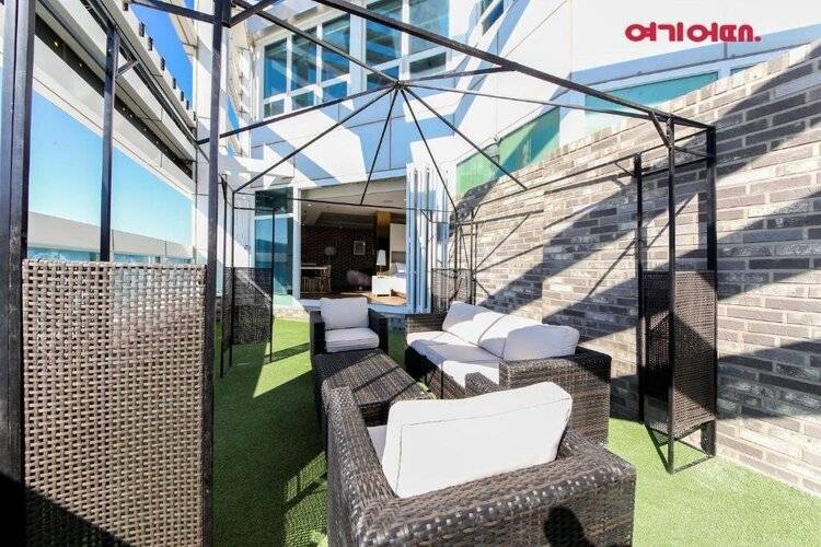 H Avenue Gwangalli Beach