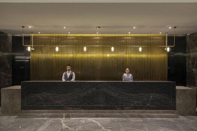 Orange Hotel Select