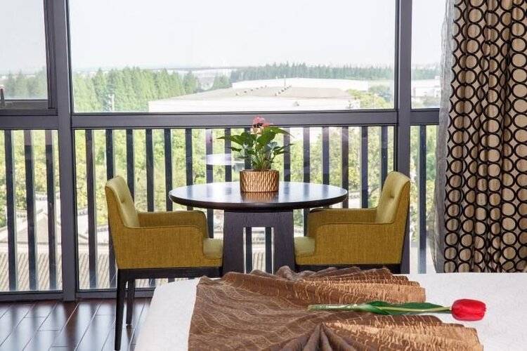 Spring Hotel International Shanghai Pudong