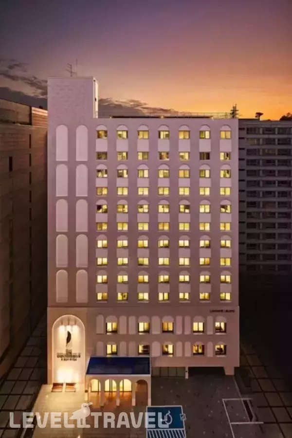 The Connoisseur Residence Hotel