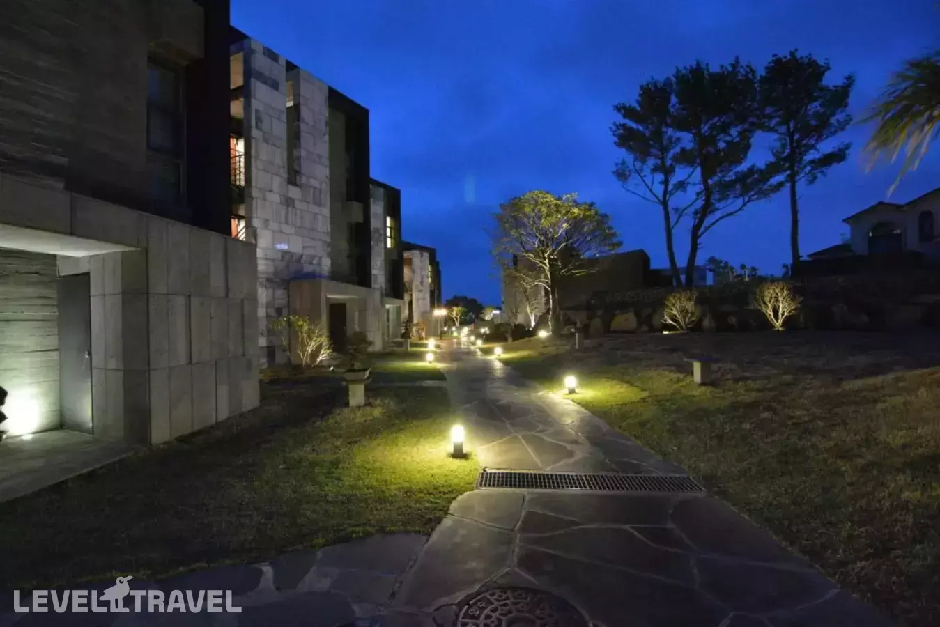 Luston Villa & Hotel