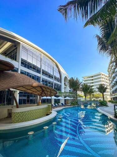 La Green Hotel & Residence