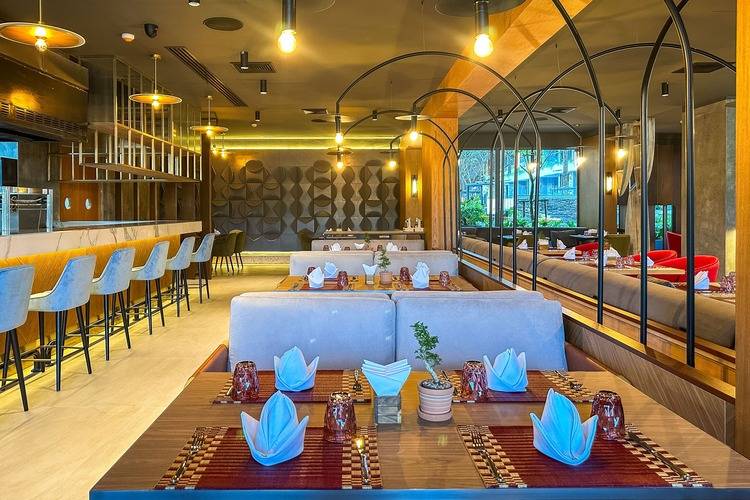 La Green Hotel & Residence