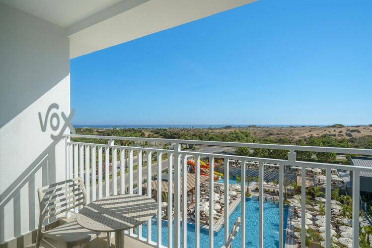 Vox Maris Resort