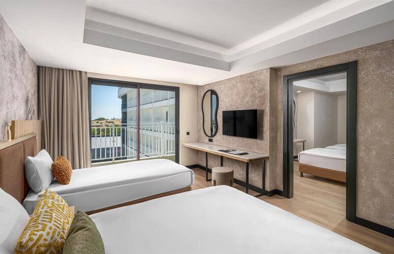 Vox Maris Resort