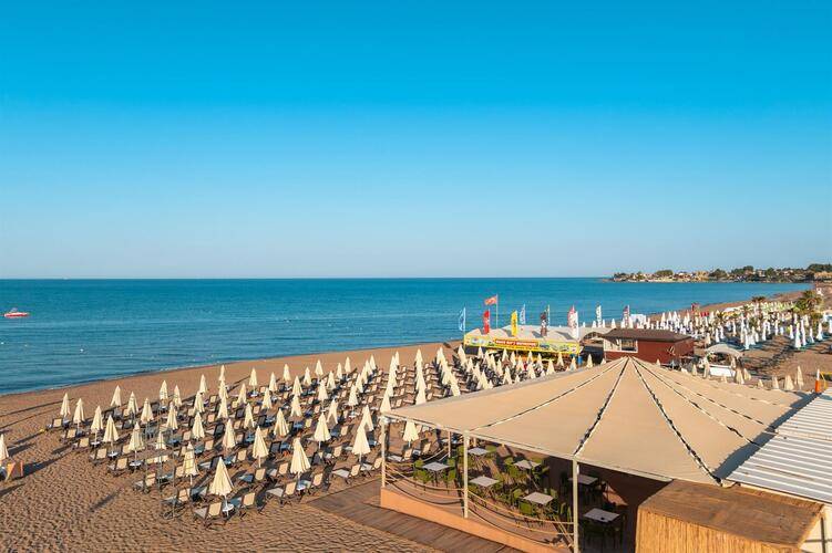 Vox Maris Resort