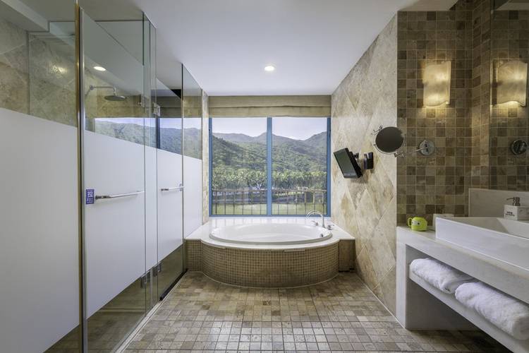 Palm Beach Resort Yalong Bay Sanya（Ex. Tianhong Resort Sanya)