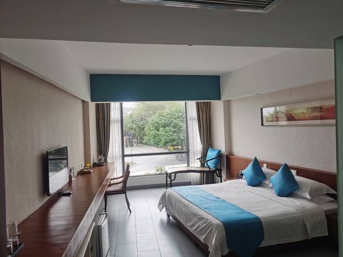 Sanya Luyi Seaview Hotel