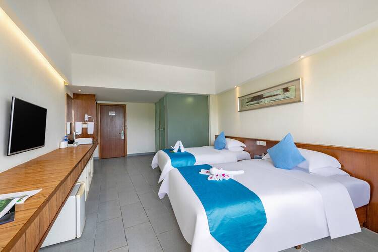 Sanya Luyi Seaview Hotel