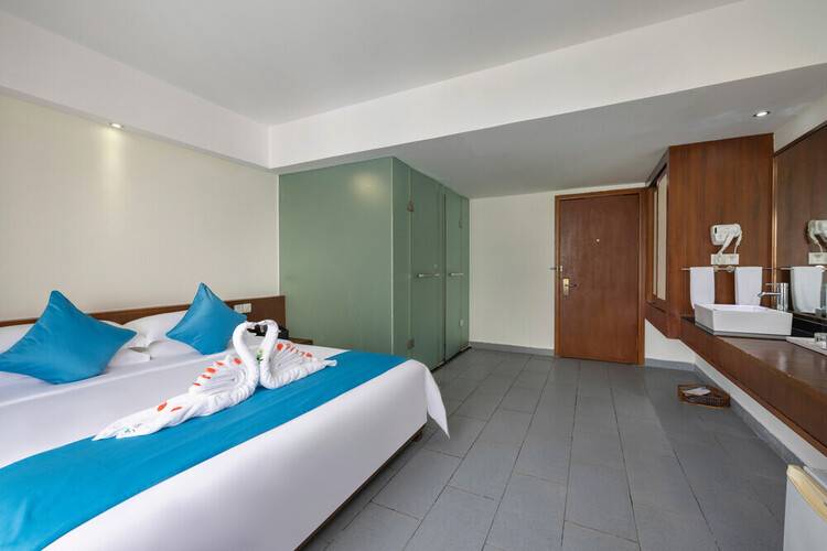 Sanya Luyi Seaview Hotel