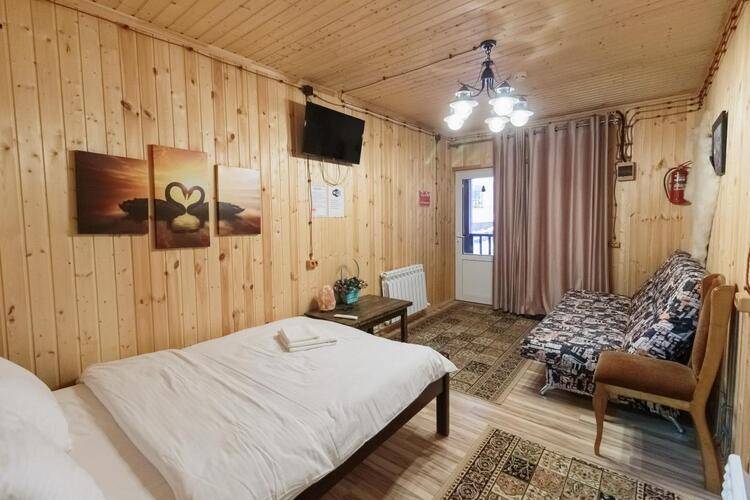 Hayat Haus (Хаят Хаус)