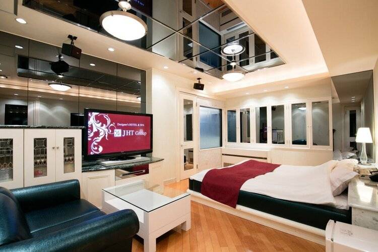 Hotel Perrier (Adults Only 18+)