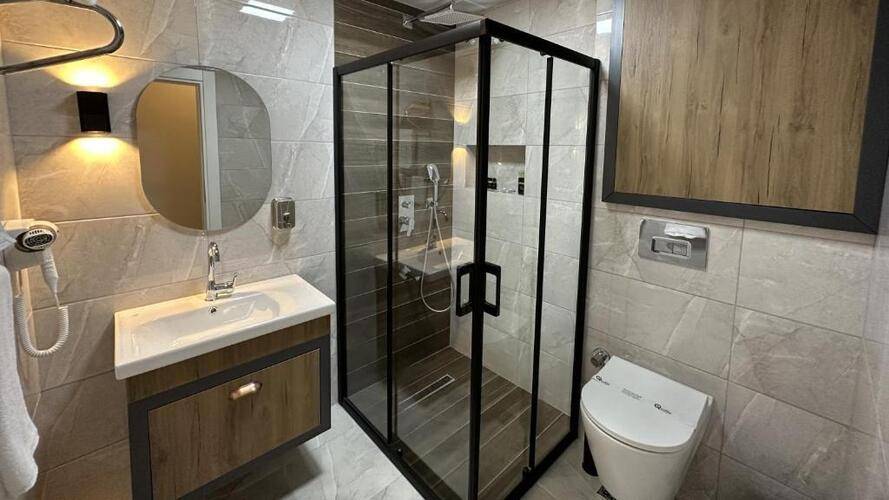 Quality Gold Suite Hotel