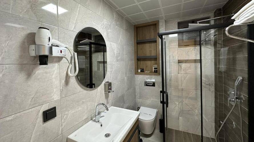 Quality Gold Suite Hotel