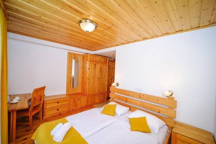 Alpenhaus Hotel Kazbegi
