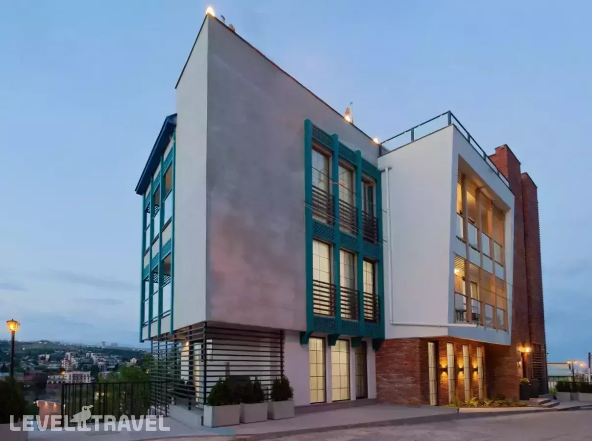 Brooch Boutique Hotel