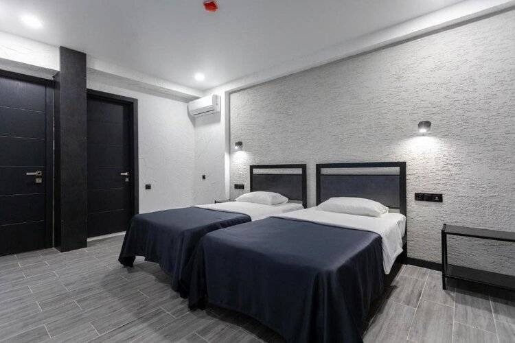 Hotel West Way