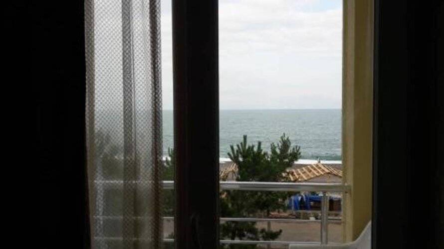 Iveri Beach