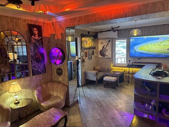 Piano Hotel