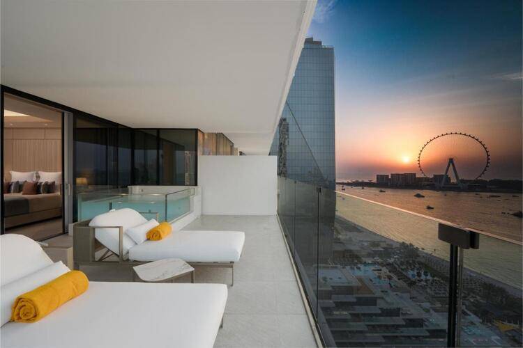 Five Luxe Jbr