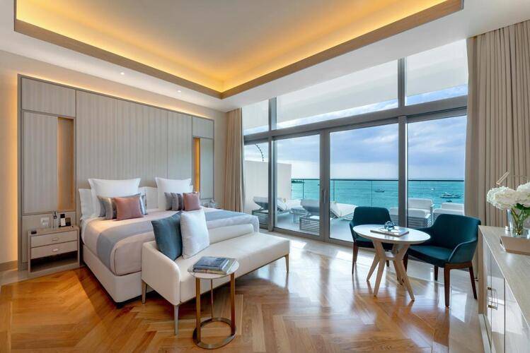 Five Luxe Jbr
