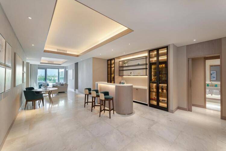 Five Luxe Jbr