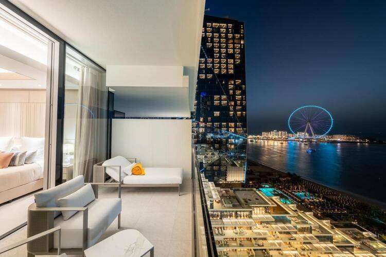 Five Luxe Jbr