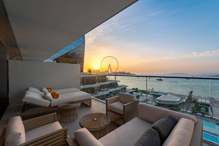 Five Luxe Jbr